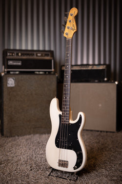 1975 Fender Precision Bass - Olympic White